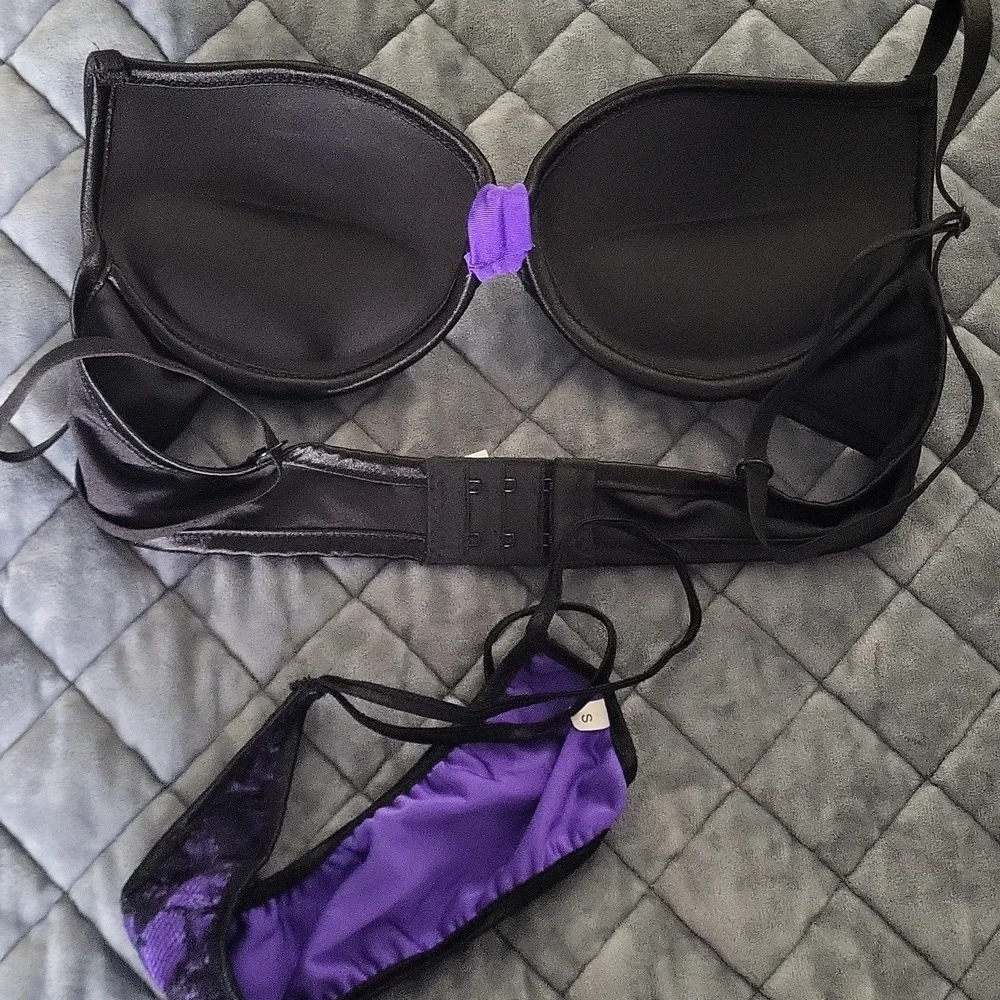 Purple and Black Lace Lingerie Set - Picture 2 of 3
